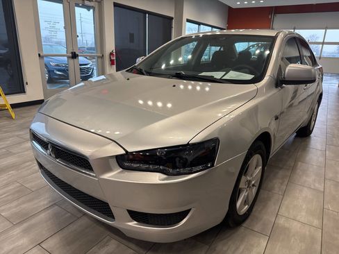 Used 2009 Mitsubishi Lancer ES image 2