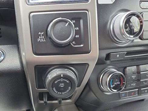 Used 2016 Ford F150 Lariat w/ Equipment Group 502A Luxury AWD/4WD image 15