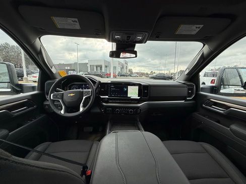 Used 2026 Chevrolet Silverado 3500 LT w/ All Star Edition image 12