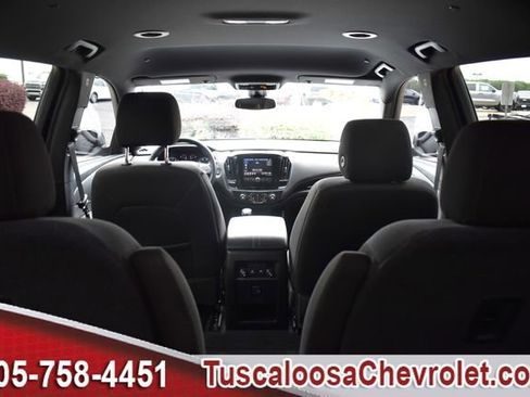 Used 2023 Chevrolet Traverse LT FWD image 10