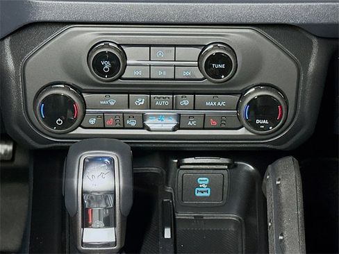 New 2025 Ford Bronco Badlands w/ Sasquatch Package image 10