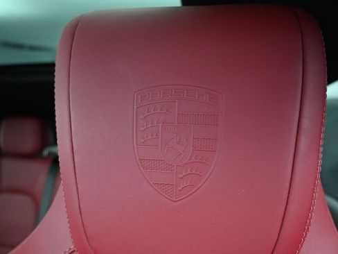 Certified 2025 Porsche Macan Electric RWD image 10