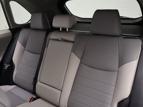 Certified 2025 Toyota RAV4 XLE Premium FWD image 18