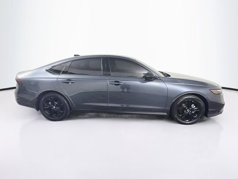 Used 2025 Honda Accord SE image 10
