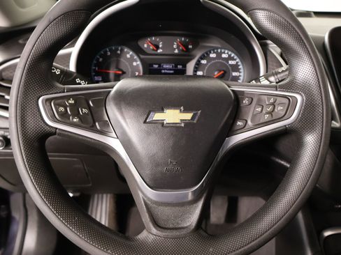 Used 2022 Chevrolet Malibu LT FWD image 3