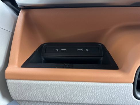 New 2025 Volkswagen ID. Buzz Pro S Plus image 27