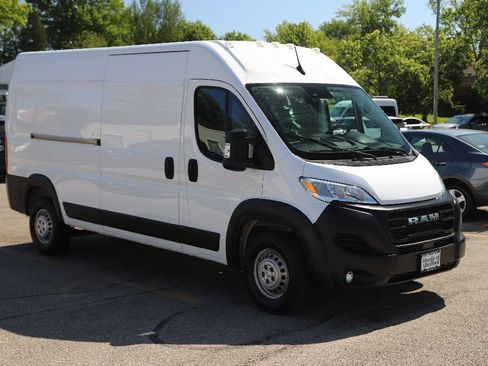 Used 2024 RAM ProMaster 2500 w/ Convenience Group FWD image 16