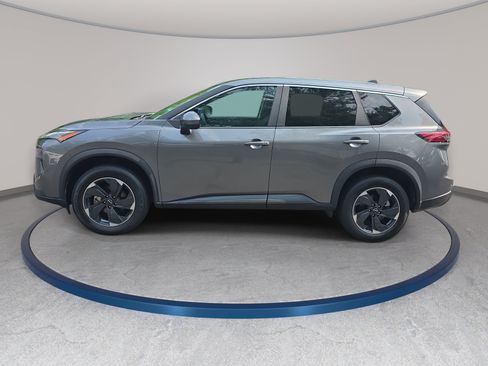 Certified 2024 Nissan Rogue SV AWD/4WD image 8