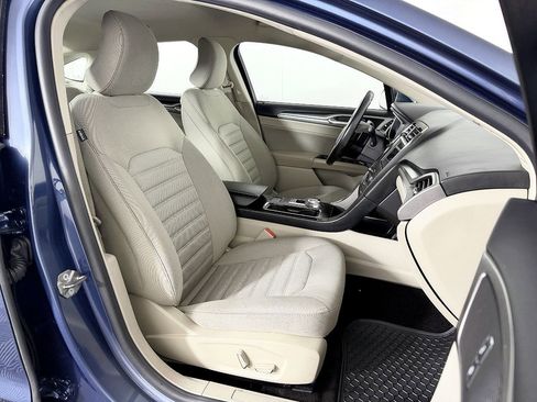 Used 2019 Ford Fusion SE FWD image 50