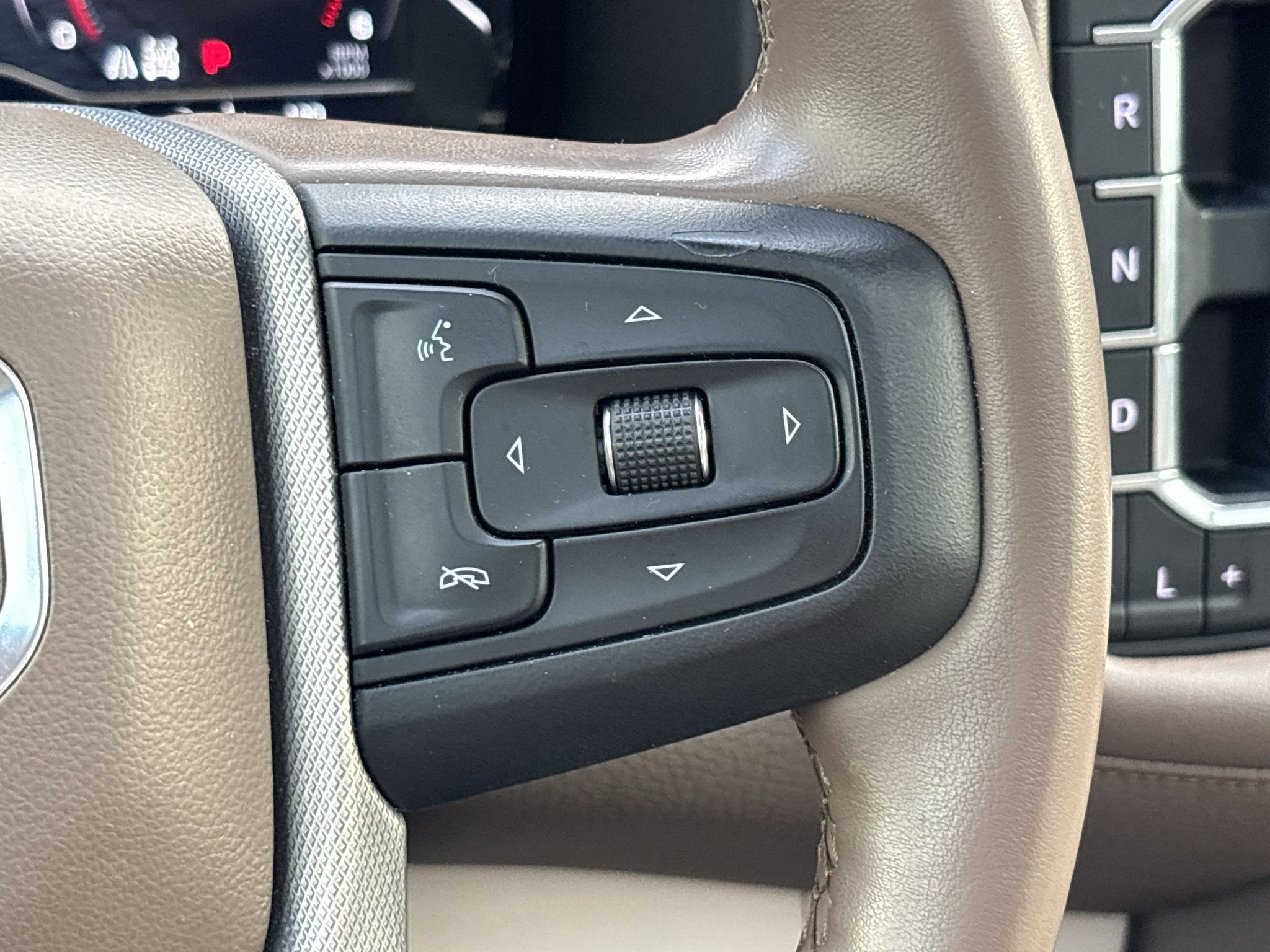 Used 2023 GMC Yukon Denali AWD/4WD image 20