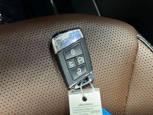 Used 2022 Volkswagen Atlas SEL Premium AWD/4WD image 43