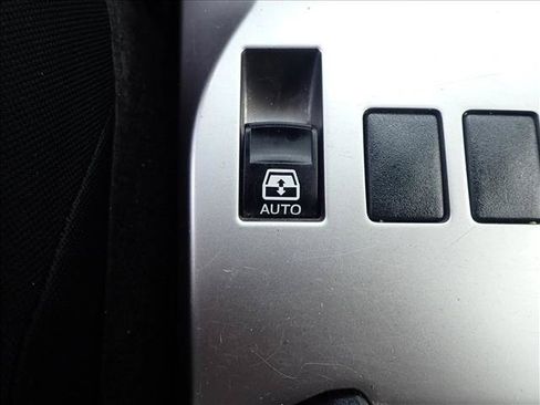 Used 2019 Toyota 4Runner SR5 AWD/4WD image 22