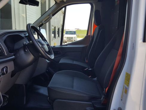 Used 2022 Ford E-Transit 148 High Roof Extended image 20