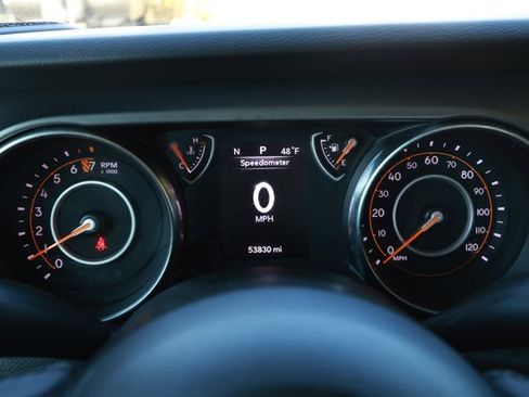 Used 2023 Jeep Gladiator Sport image 12