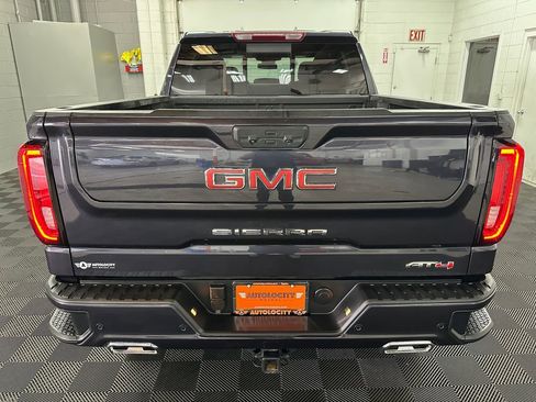 Used 2025 GMC Sierra 1500 AT4 w/ AT4 Premium Package AWD/4WD image 8