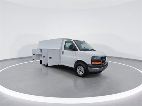 New 2025 GMC Savana 3500 w/ Power Convenience Package image 2