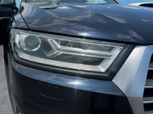 Used 2018 Audi Q7 3.0T Premium Plus AWD/4WD image 10