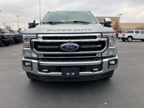 Used 2022 Ford F250 Lariat w/ Chrome Package image 2