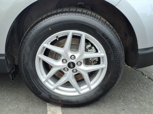 Used 2024 Ford Edge SEL image 20