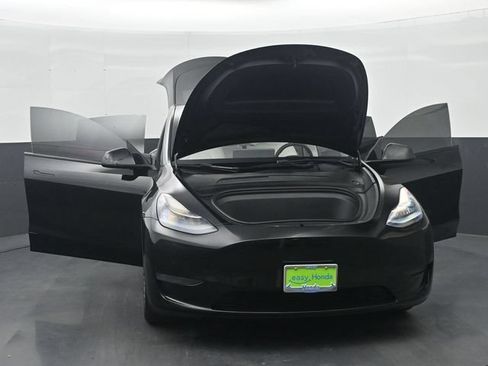 Used 2021 Tesla Model Y Long Range AWD/4WD image 34