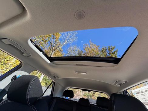 New 2026 Hyundai Venue SEL image 31