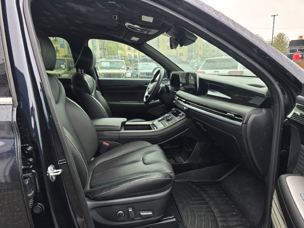 Used 2025 Hyundai Palisade Calligraphy AWD/4WD image 12
