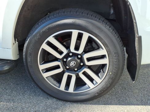 Used 2023 Toyota 4Runner Limited image 7