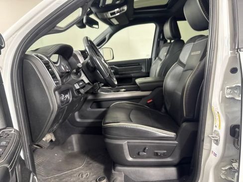 Used 2022 RAM 3500 Laramie AWD/4WD image 11
