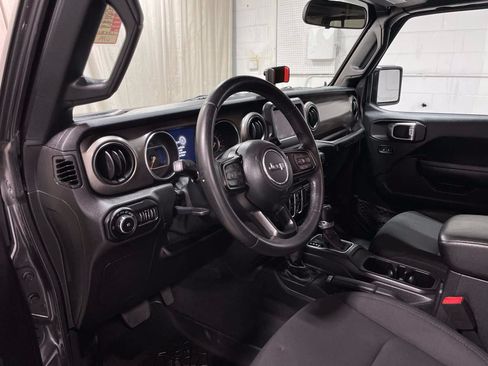 Used 2019 Jeep Wrangler Unlimited Sport S AWD/4WD image 10
