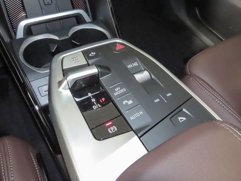 Used 2025 BMW X1 xDrive28i w/ Convenience Package AWD/4WD image 23