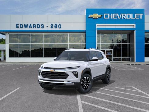 New 2026 Chevrolet TrailBlazer LT w/ Convenience Package image 9