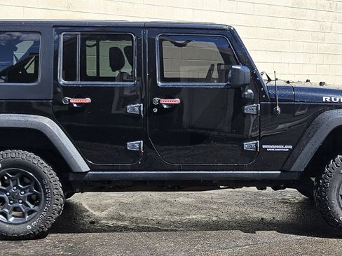 Used 2010 Jeep Wrangler Unlimited Rubicon w/ Trailer Tow Group AWD/4WD image 6