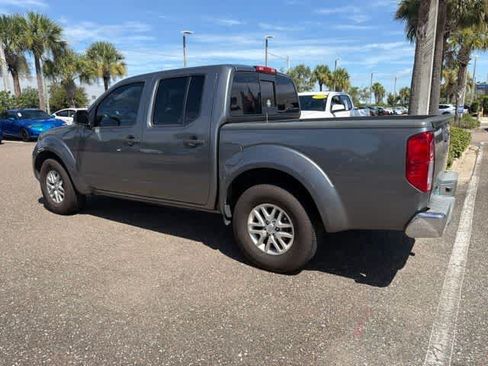 Used 2016 Nissan Frontier SV w/ Moonroof Package RWD image 18