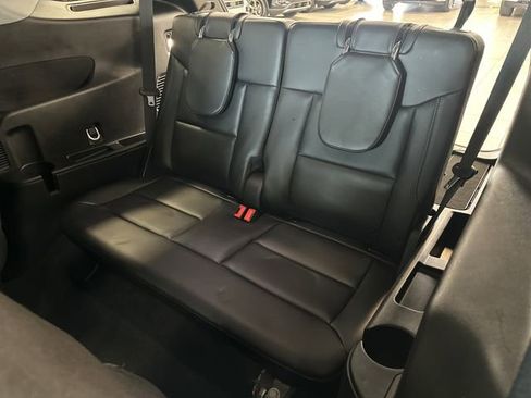 Used 2023 Ford Explorer XLT w/ Equipment Group 202A AWD/4WD image 6