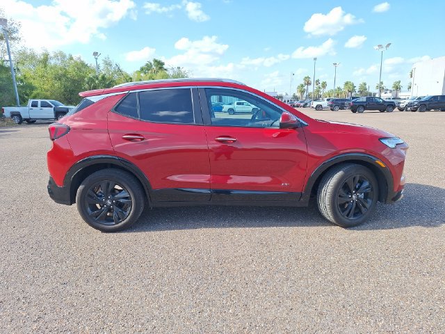 Used 2026 Buick Encore GX Sport Touring w/ Comfort Package FWD image 8
