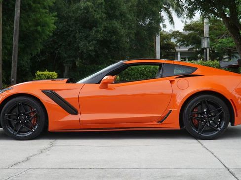 Used 2019 Chevrolet Corvette ZR1 RWD image 2