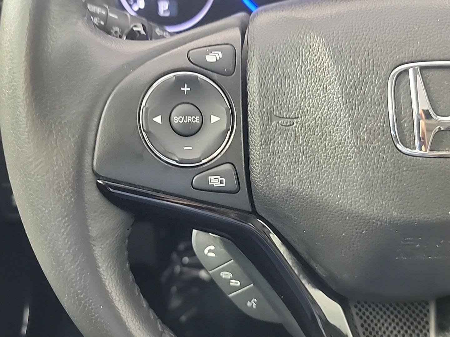 Certified 2017 Honda HR-V EX-L image 26