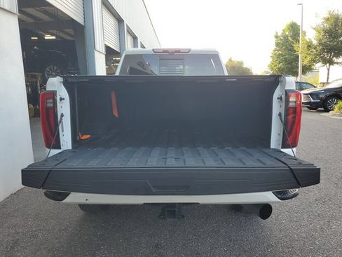 Used 2024 GMC Sierra 2500 Denali Ultimate w/ Max Trailering Package AWD/4WD image 9