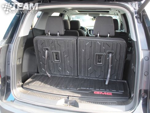 Certified 2023 GMC Acadia SLE w/ Driver Convenience Package image 30