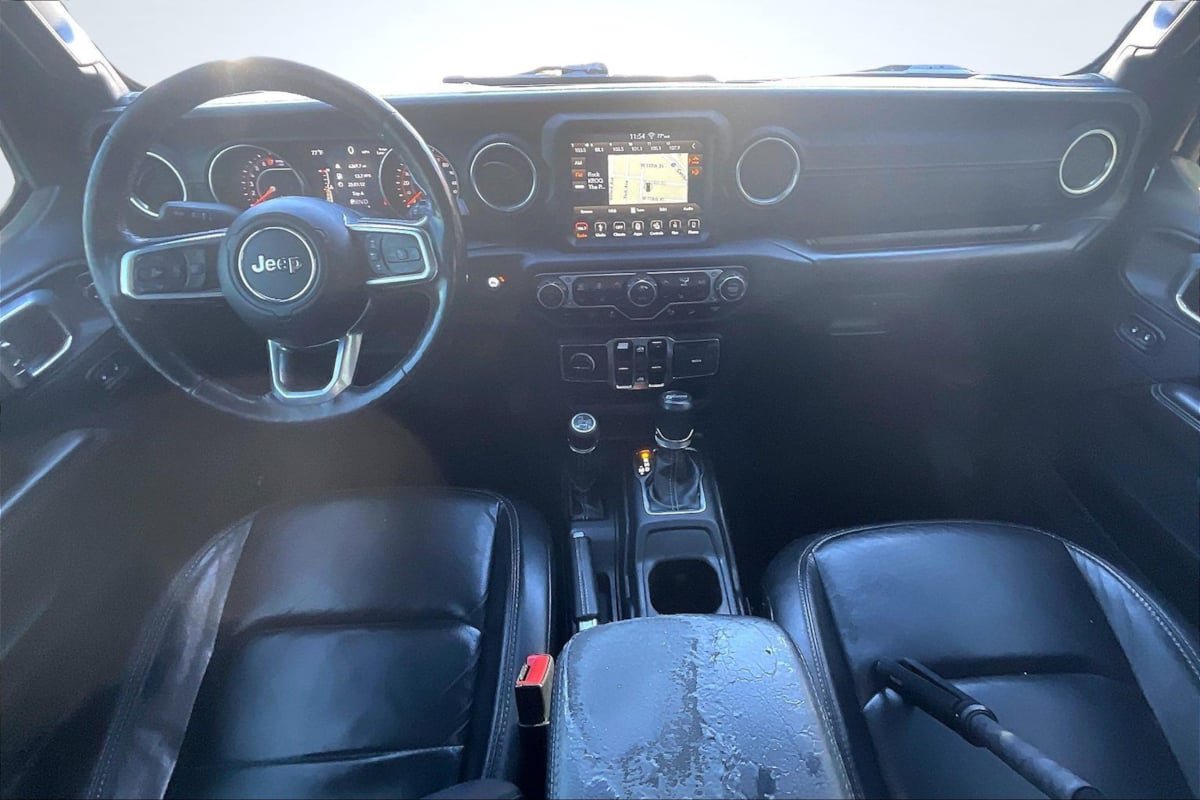 Used 2019 Jeep Wrangler Unlimited Sahara w/ Quick Order Package 24M Moab AWD/4WD image 15