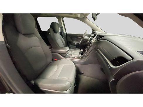 Used 2015 Chevrolet Traverse LT w/ Style and Technology Package FWD image 19