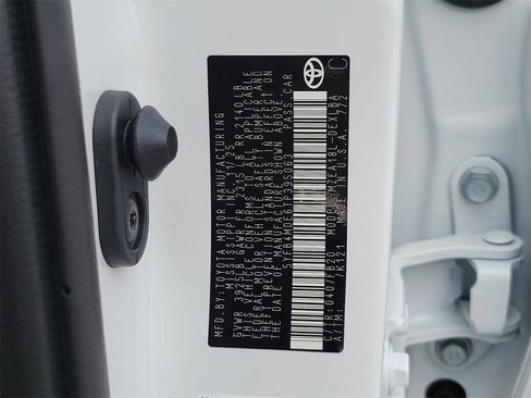 Used 2026 Toyota Corolla LE image 30