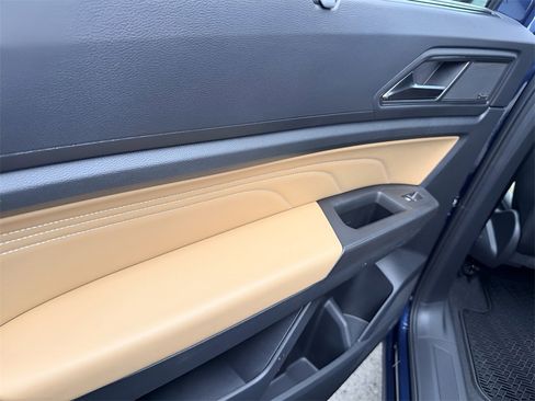 Used 2023 Volkswagen Atlas Cross Sport SEL Premium R-Line image 32