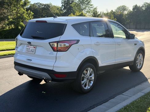 Used 2017 Ford Escape SE FWD image 5