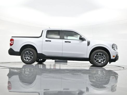 New 2026 Ford Maverick XLT w/ XLT Luxury Package FWD image 41