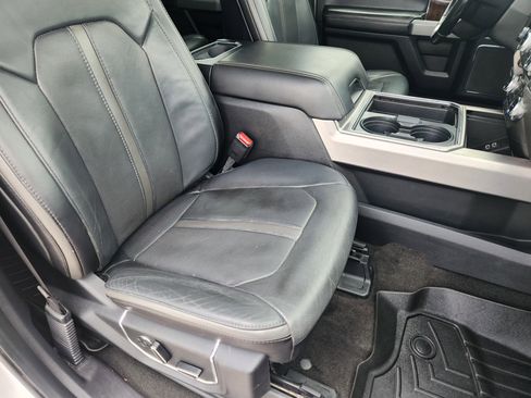 Used 2017 Ford F250 Platinum w/ Platinum Ultimate Package AWD/4WD image 15