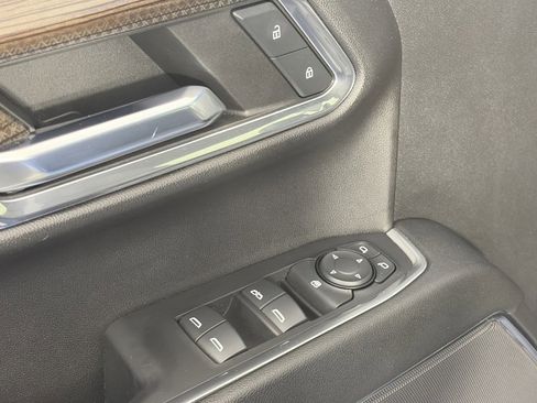 Used 2023 Chevrolet Silverado 1500 RST image 25