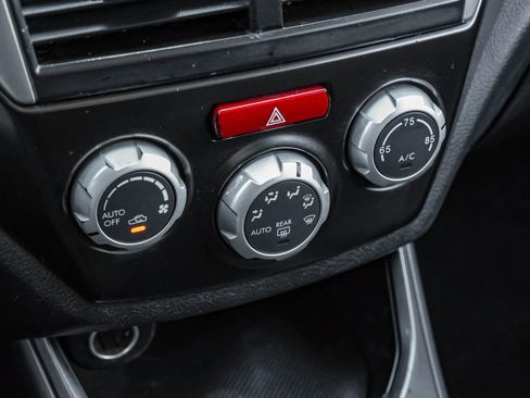 Used 2014 Subaru Impreza WRX Hatchback image 27