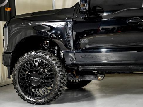 Used 2024 Ford F350 Limited w/ FX4 Off-Road Package AWD/4WD image 12