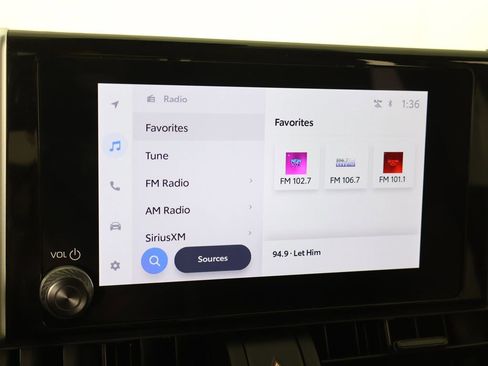 Used 2024 Toyota RAV4 XLE image 41